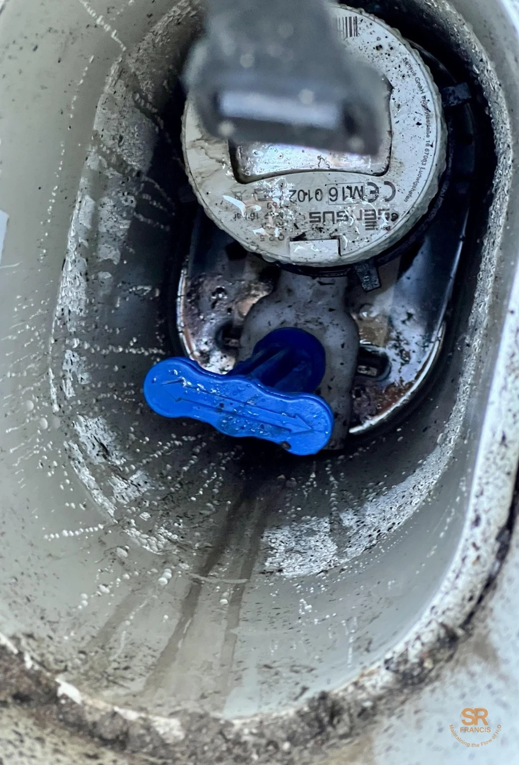 Newer blue quarter-turn external shut-off valve